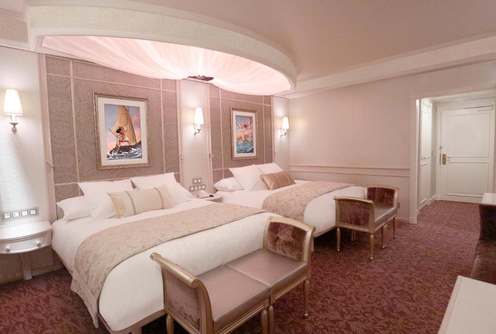 Disneyland Hotel room