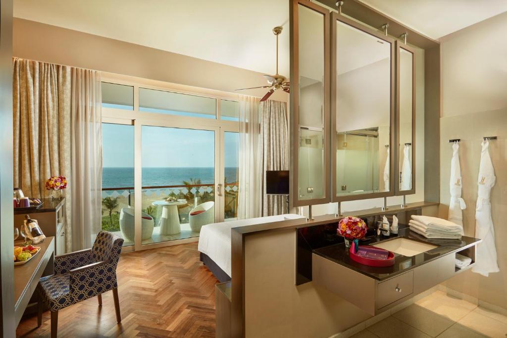 Sentido Heritance Negombo room