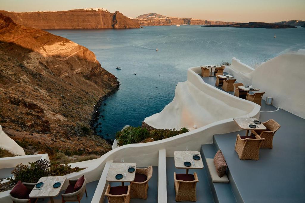 Mystique, A Luxury Collection Hotel, Santorini beaut