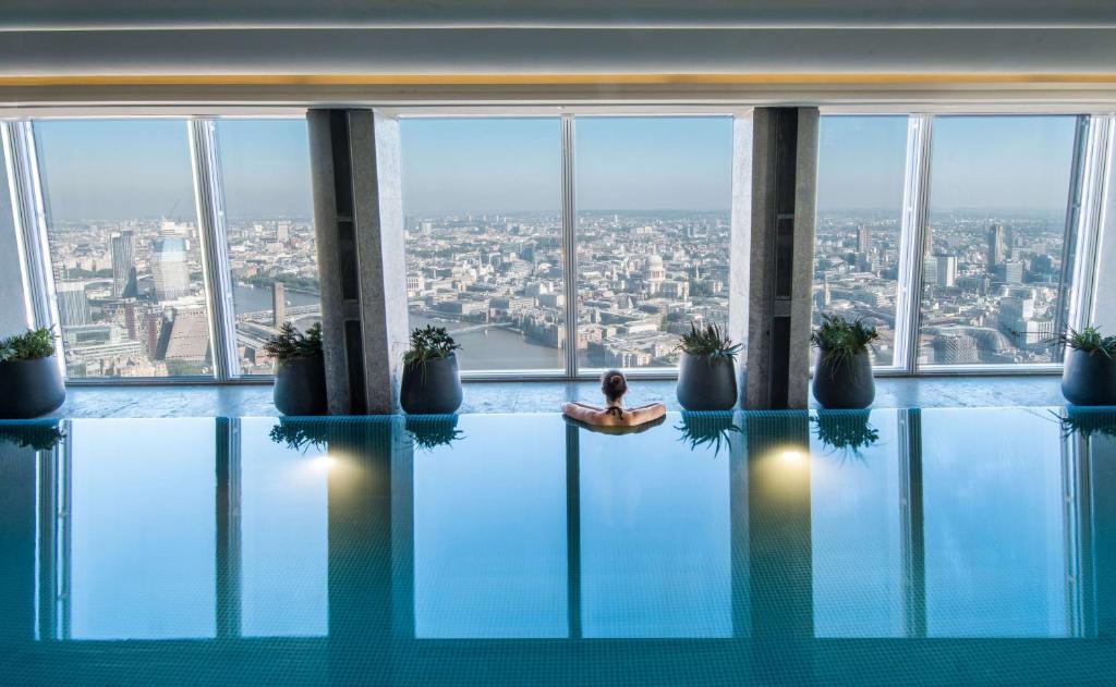 Shangri-La Hotel At The Shard,London pool