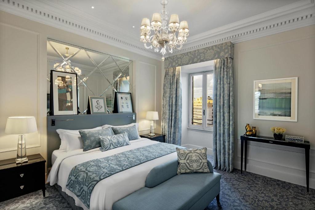 The St. Regis Rome room