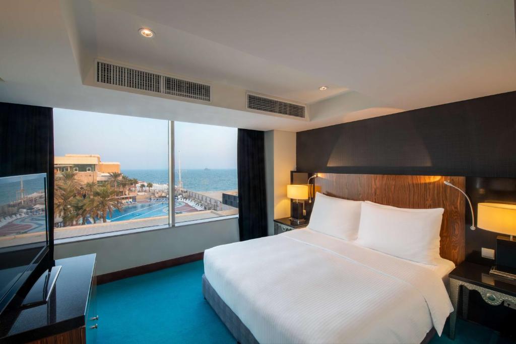 Radisson Blu Hotel , Kuwaitt