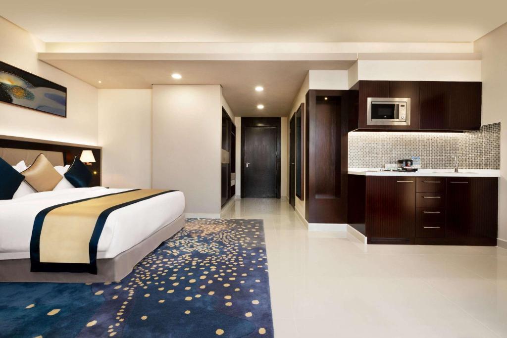 Wyndham Garden Manama rooom